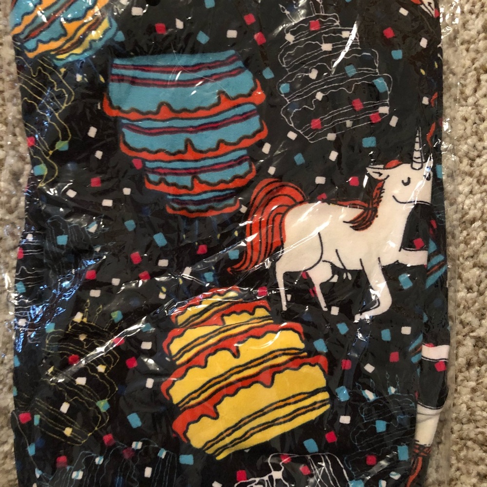 LuLaRoe Birthday Leggings OS One Size